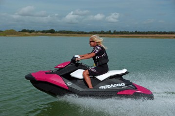 2014 SEA-DOO SPARK 2UP_ACTION4